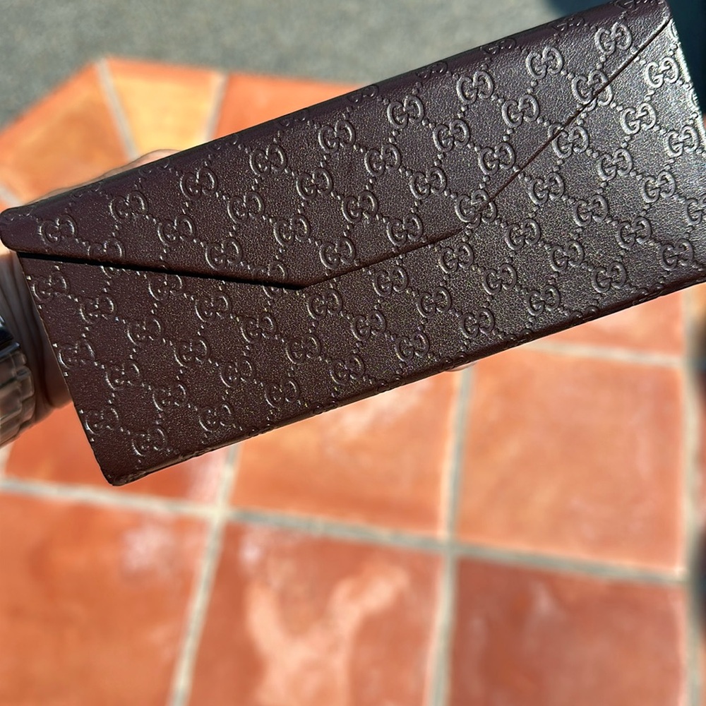Gucci sunglass/eyeglass case